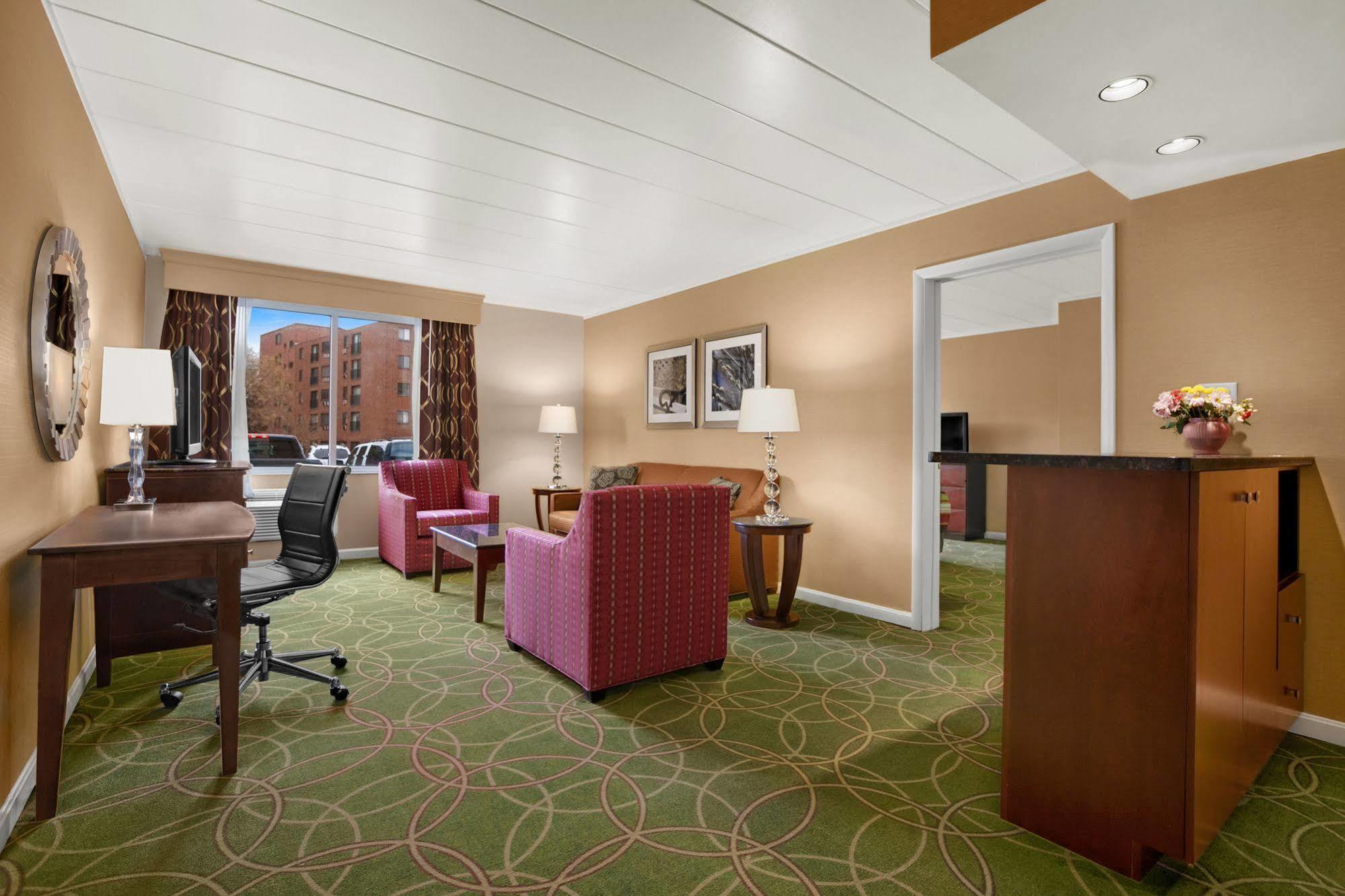 Days Inn By Wyndham Penn State State College Eksteriør bilde